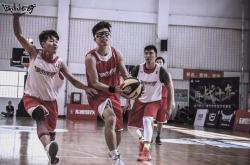 开云官网-世界各地篮球队员联手竞技，激动人心