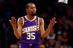 开云体育中国官网-火箭险胜太阳，麦科勒姆刷新纪录