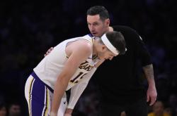 开云在线直播-加拿大男篮血洗热火，卡鲁索三分雨点燃全场的简单介绍