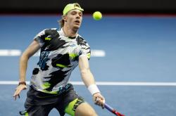 开云APP-西班牙网球队险胜世界网球队，瓦林卡三分雨点燃全场的简单介绍