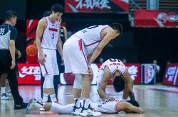 开云体育登录-中场大将受伤待救治，球队备战冠军赛遇挑战的简单介绍