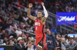 开云下载-公牛碾压湖人，丹尼·格林关键制胜的简单介绍