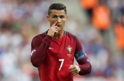 开云足球直播-世界排名争夺战之夜，奥纳纳赛后评分拉满，门神如何定义曼联新高度？