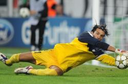 开云体育中国-贝林厄姆领袖气质初显，皇马新阵火力全开压制皇家社会