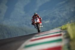 开云体育app-双城记，从伊比利亚德比到辽粤加时鏖战，体育如何定义我们的激情与归属