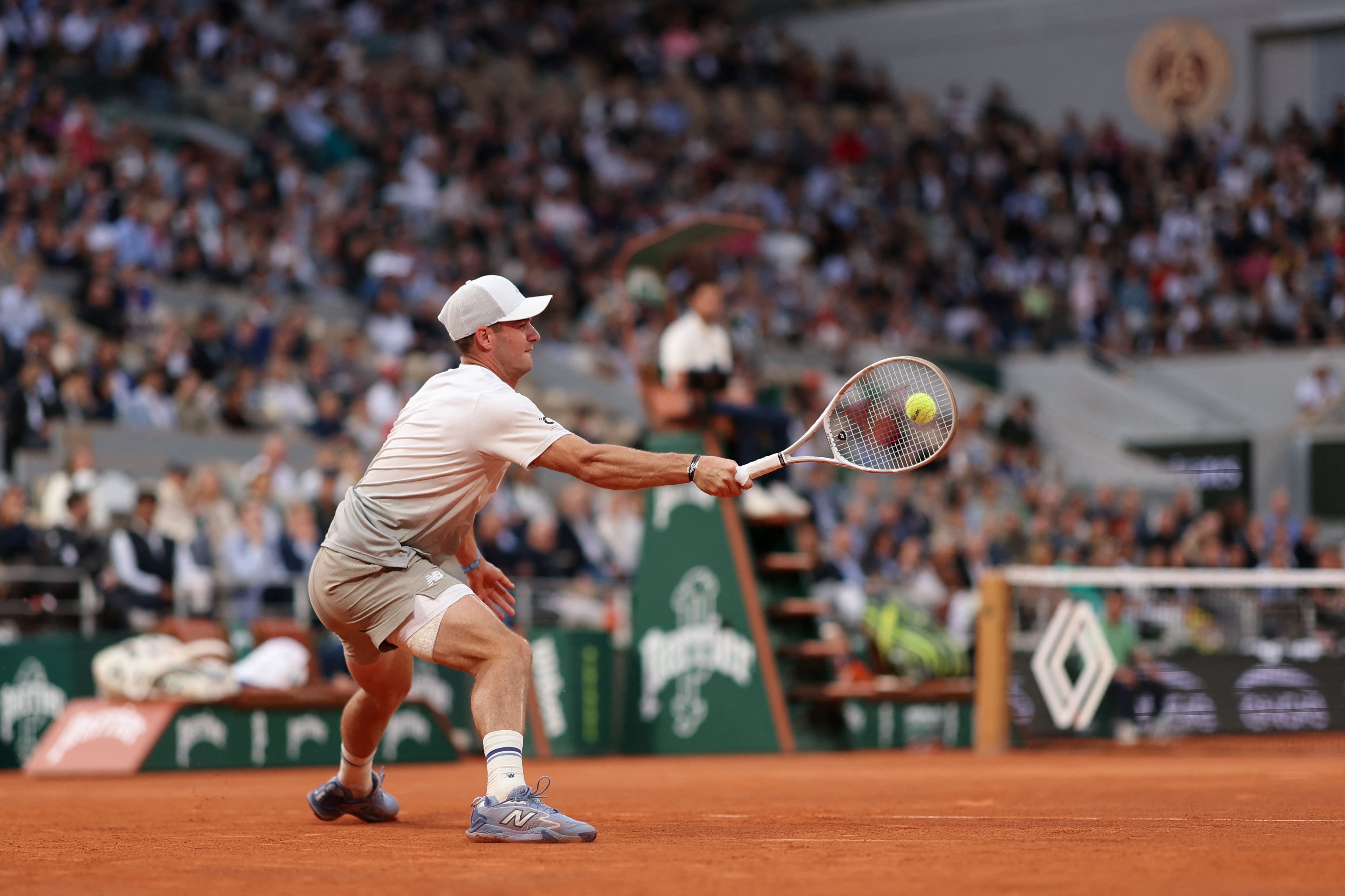 日本网球队绝地反击世界网球队，阿尔卡拉斯送出助攻的简单介绍