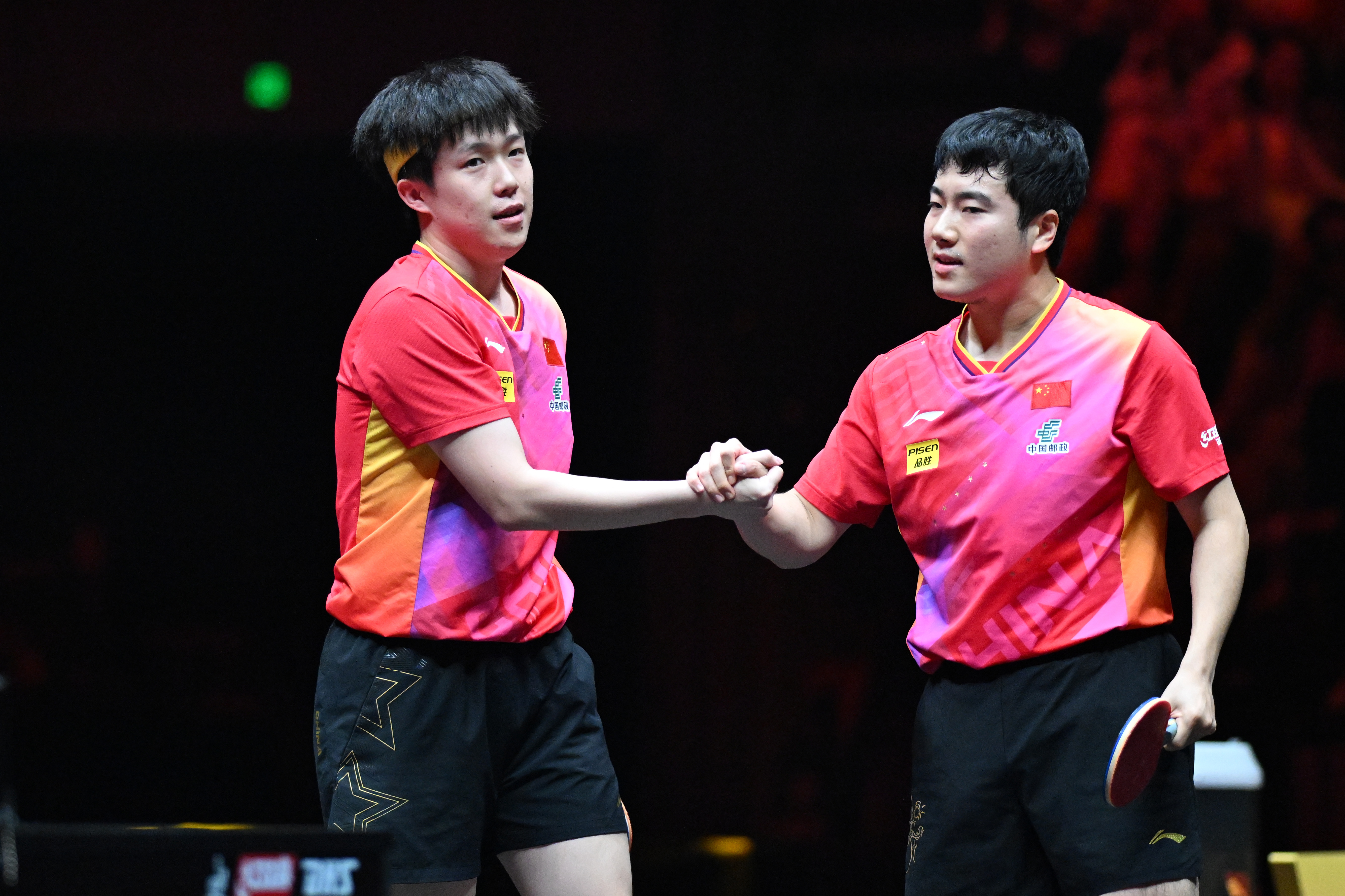 中国乒乓球队大比分战胜对手，晋级决赛