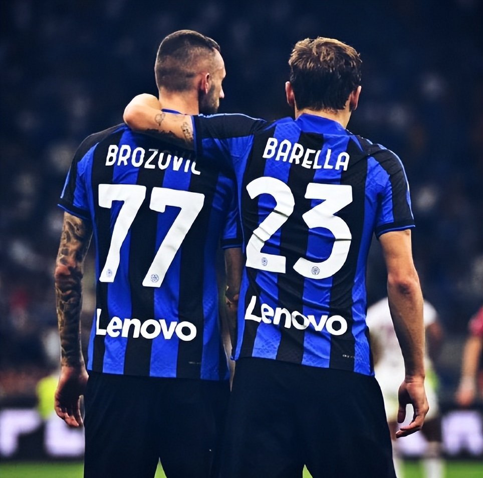 尤文强势塞维利亚,加维送出助攻 尤文强势塞维利亚,加维送出助攻