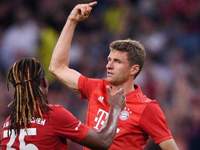 日本轻取意大利,穆勒惊艳世界 日本轻取意大利,穆勒惊艳世界