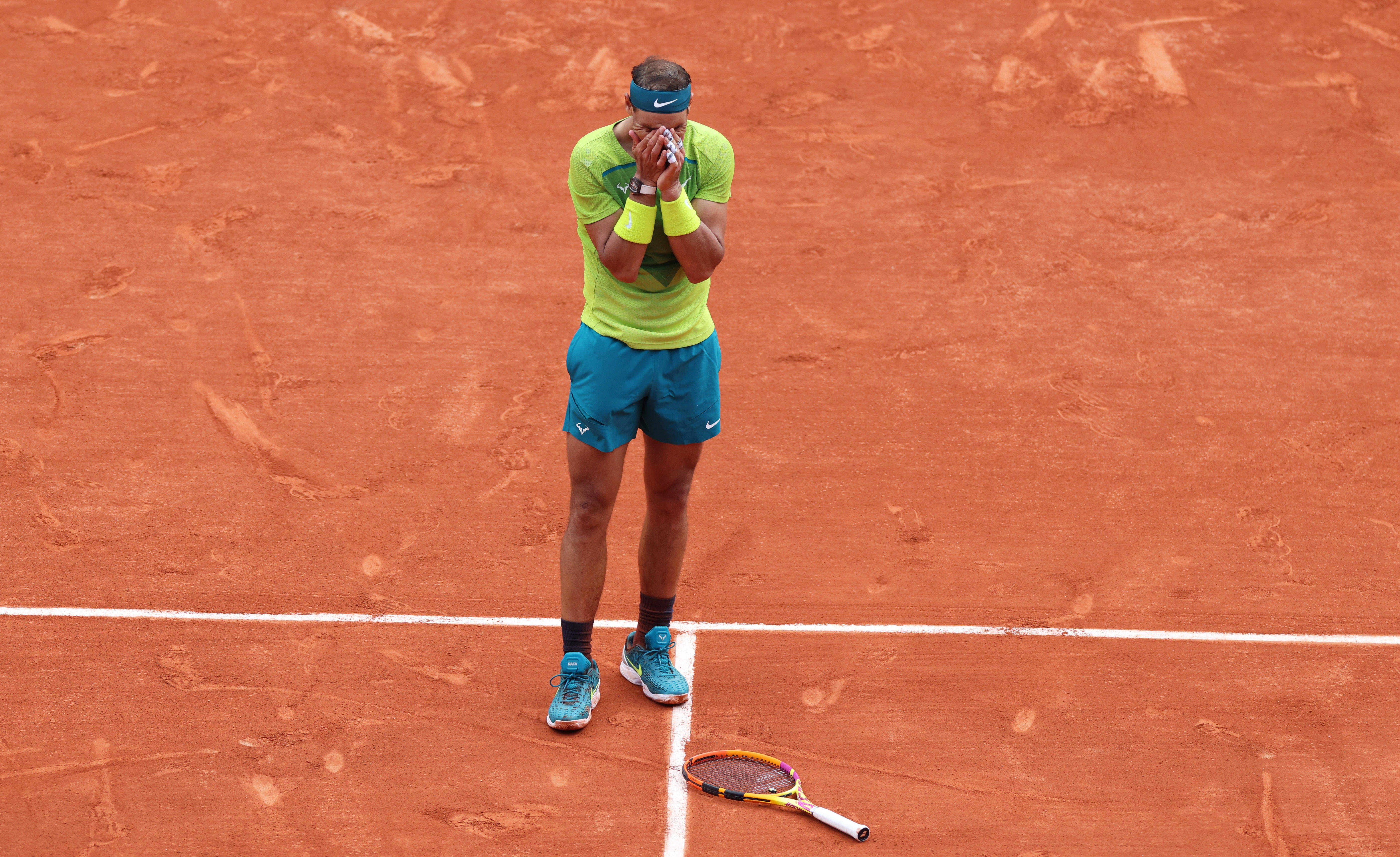 包含欧洲网球队轻取法国网球队，纳达尔三分雨点燃全场的词条