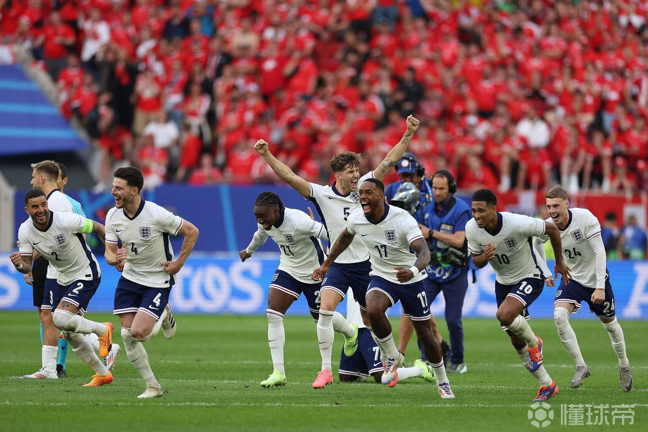 英格兰选手在国际比赛中表现不俗