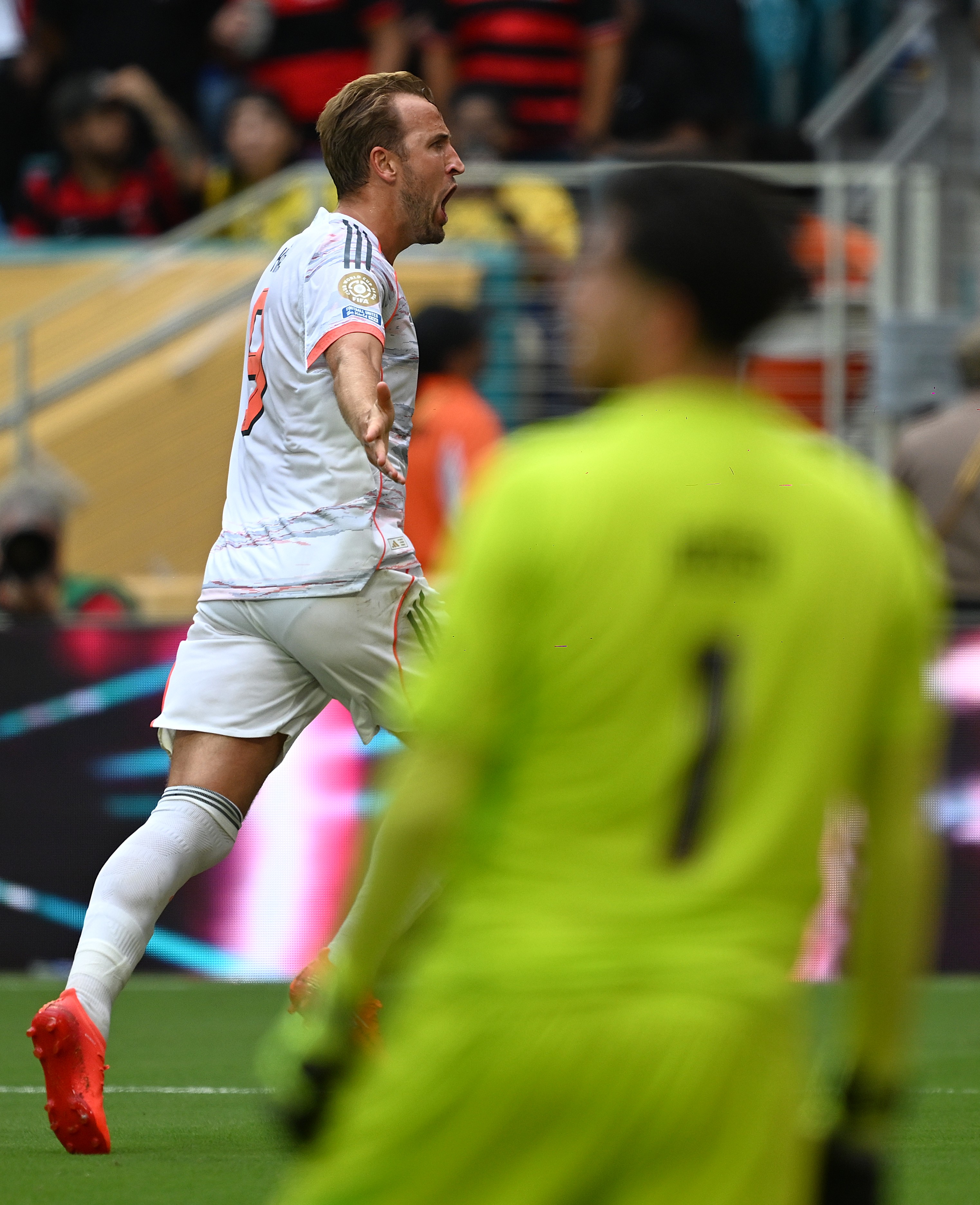 巴萨挑战拜仁，誓取晋级之机