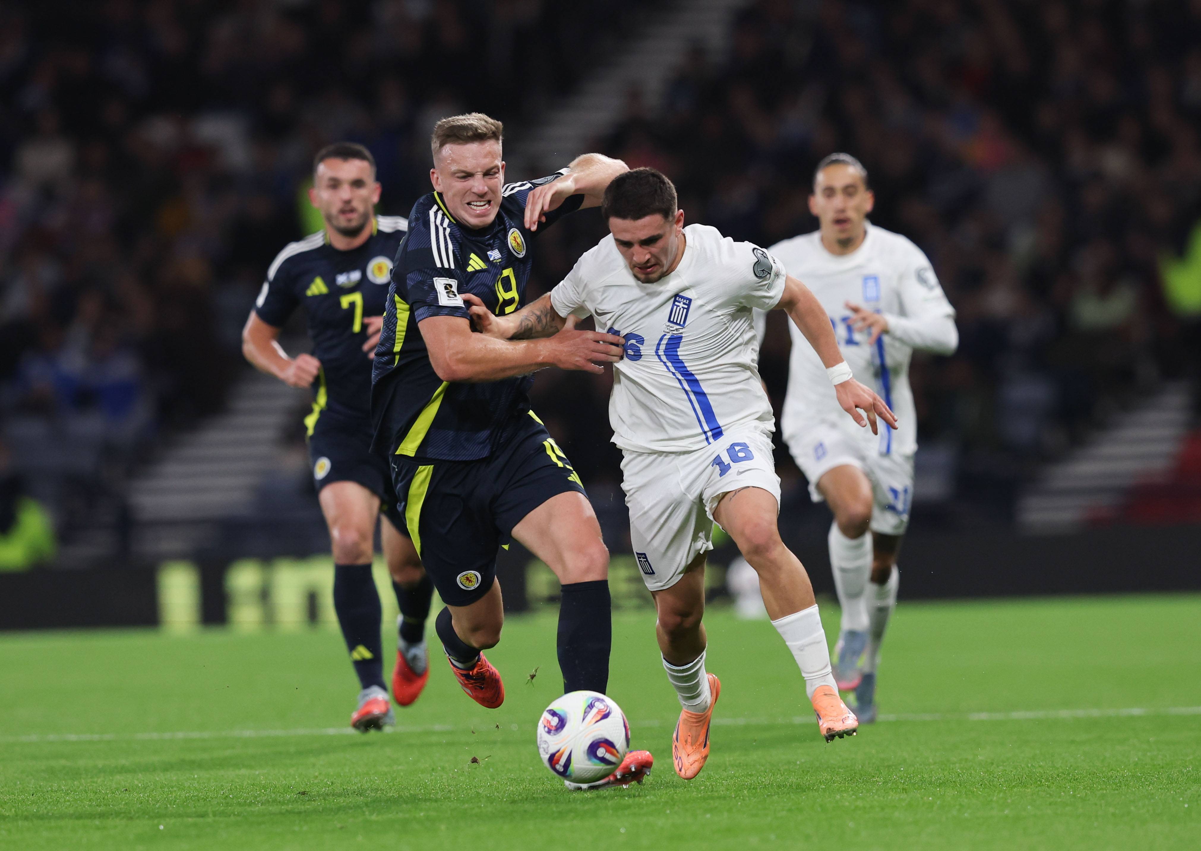 包含苏格兰队在欧预赛赛场上展现出卓越实力粉丝赞叹的词条