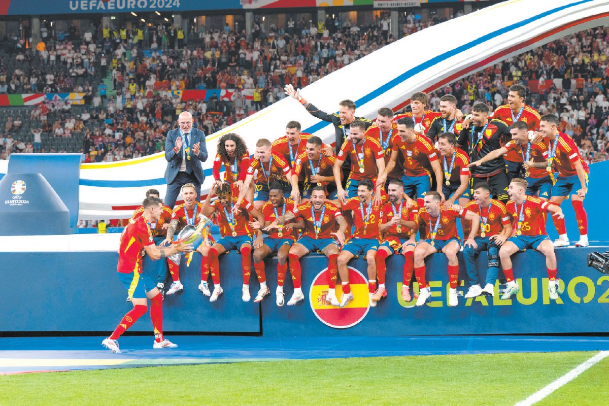 足球比赛实力对比，胜者笑到最后的简单介绍