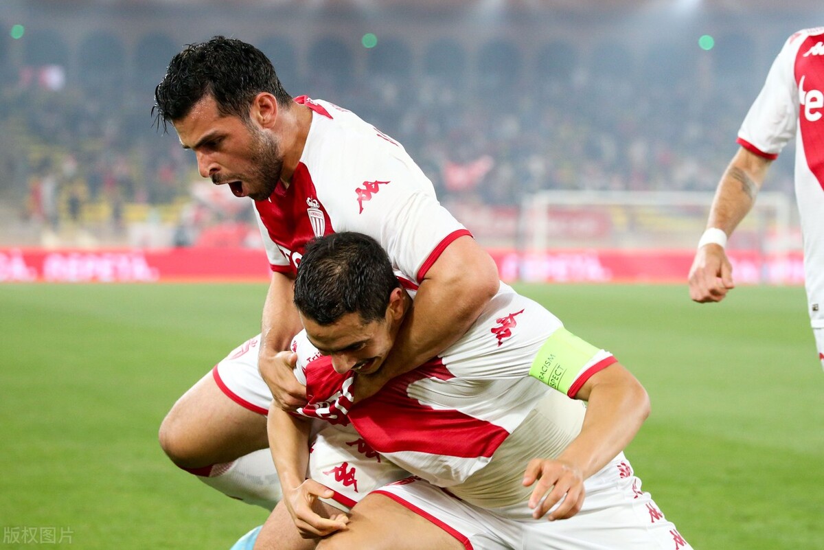 切沃力挽狂澜，客场逼平劲旅的简单介绍