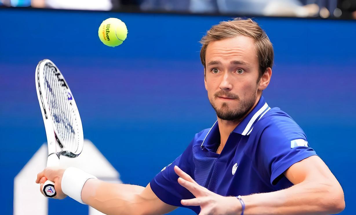 关于欧洲网球队绝杀西班牙网球队,梅德韦杰夫统治全场的信息 关于欧洲网球队绝杀西班牙网球队,梅德韦杰夫统治全场的信息