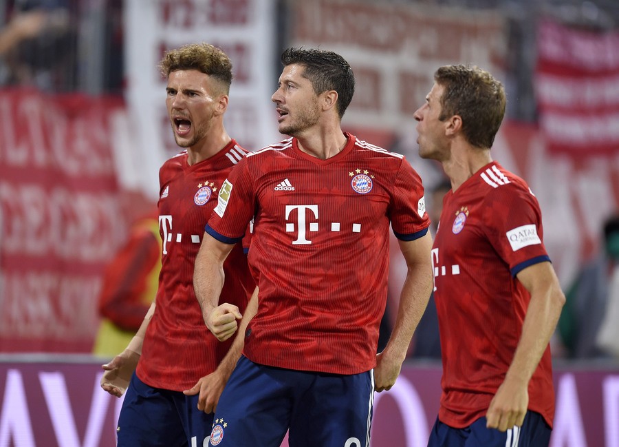 包含斯图加特客场力克霍芬海姆，迎来开门红的词条