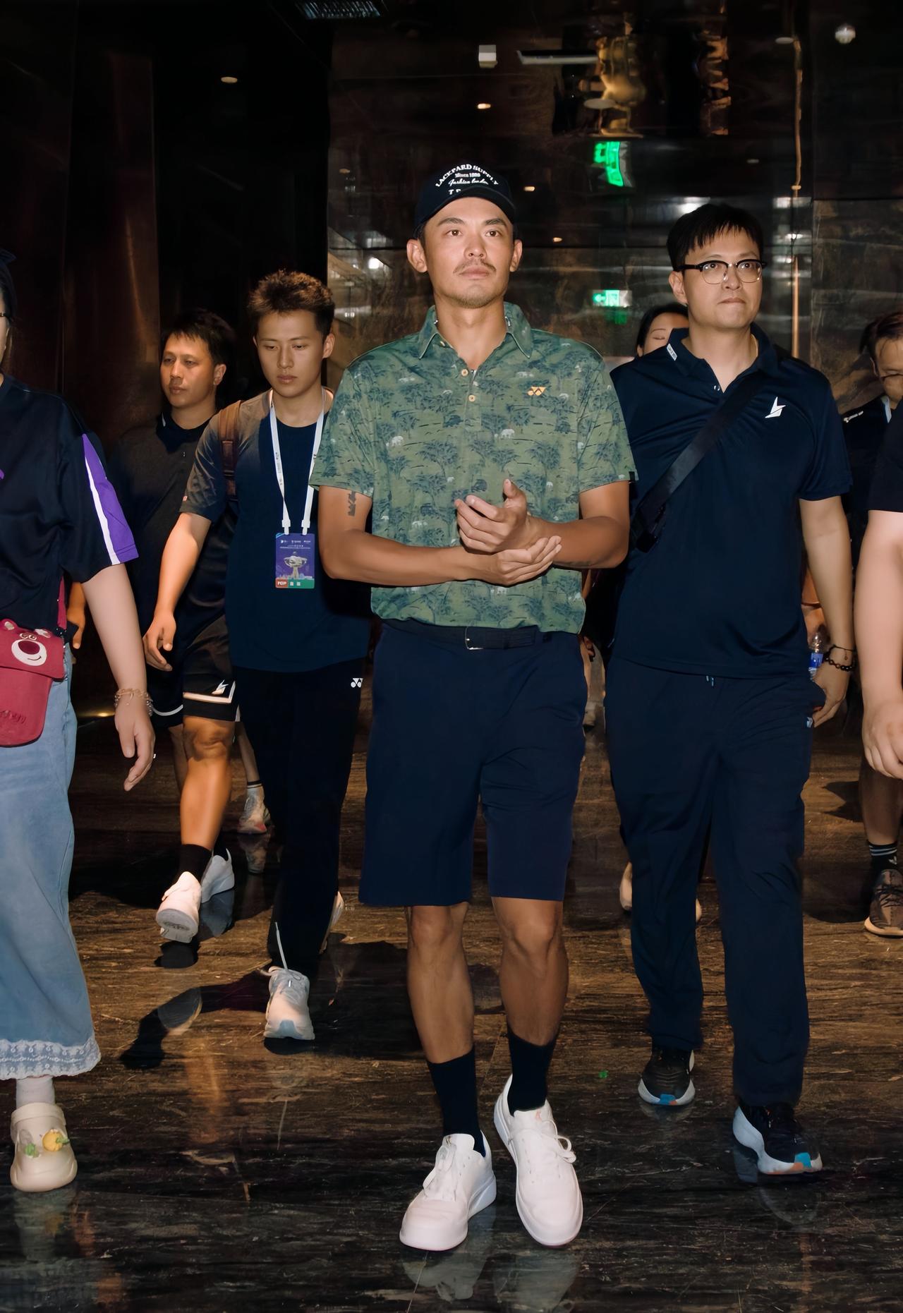 印度羽毛球队爆冷日本羽毛球队，林丹惊艳世界的简单介绍