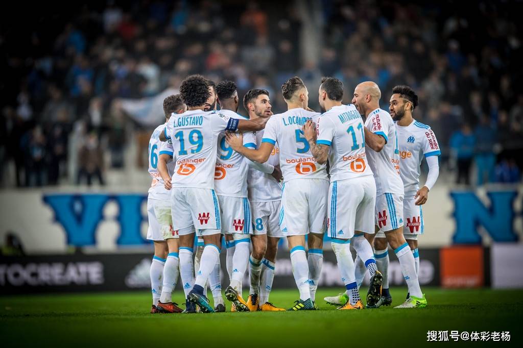 里尔队取得胜利，队员表现亮眼