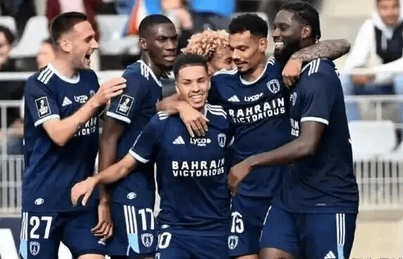 里尔队取得胜利，队员表现亮眼